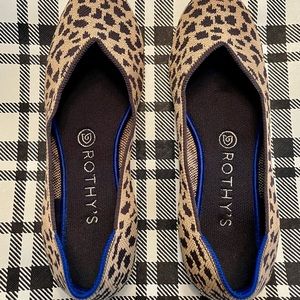 Rothy’s leopard print flats- like-new!